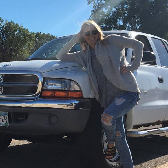 Meet your Posher, Therese - Picture 1 of 1